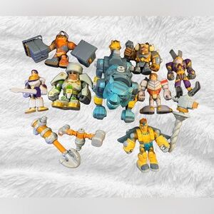 Little Tikes Kingdom Builders, Bundle of 8 transforming figures!